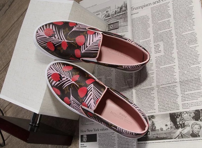 LV Loafers Women--042